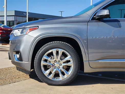 Used 2019 Chevrolet Traverse High Country w/ LPO, Floor Liner Package image 6