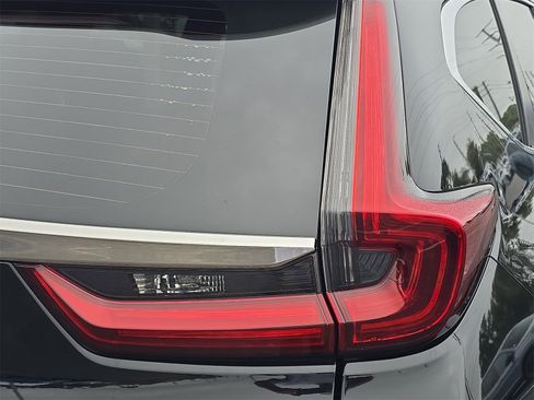 Used 2021 Honda CR-V LX image 8