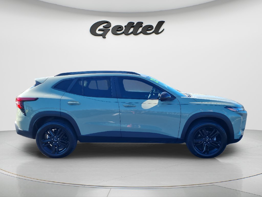 Used 2025 Chevrolet Trax ACTIV w/ Driver Confidence Package FWD image 4