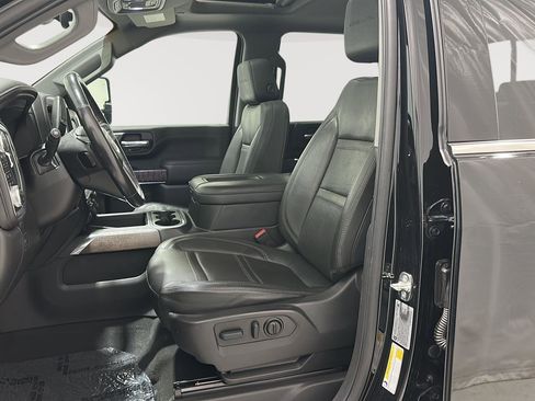 Used 2022 GMC Sierra 3500 Denali w/ Denali Ultimate Package AWD/4WD image 17