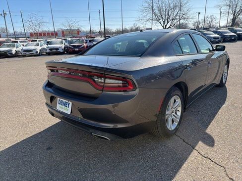 Used 2016 Dodge Charger SE w/ Popular Equipment Group image 5