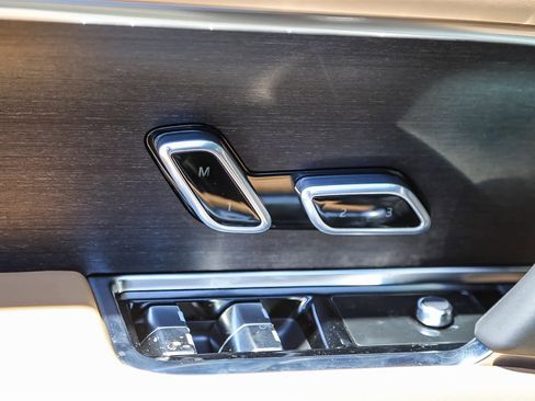 New 2025 Land Rover Range Rover Autobiography image 20