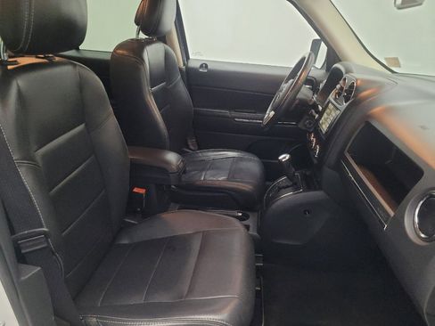 Used 2014 Jeep Patriot Limited image 21