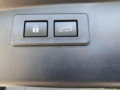 Certified 2024 Subaru Outback Premium AWD/4WD image 7