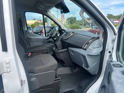 Used 2018 Ford Transit 250 130 Low Roof w/ Exterior Upgrade Package RWD image 10