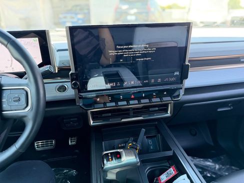 Used 2022 GMC Hummer EV Edition 1 w/ LPO, Illumination Package AWD/4WD image 8