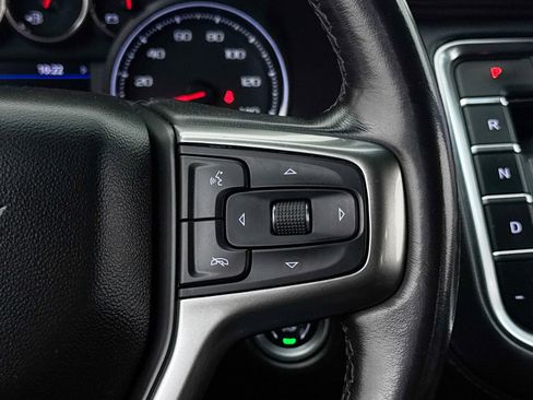 Used 2021 Chevrolet Suburban LS image 33