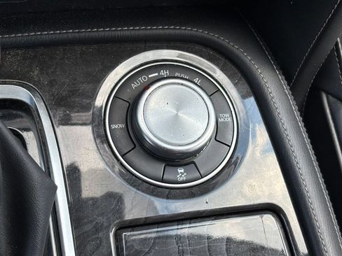 Used 2024 INFINITI QX80 Luxe AWD/4WD image 9