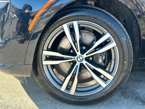 Used 2024 BMW X7 M60i w/ Climate Comfort Package AWD/4WD image 9