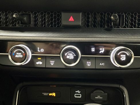 Used 2024 Honda CR-V LX image 17