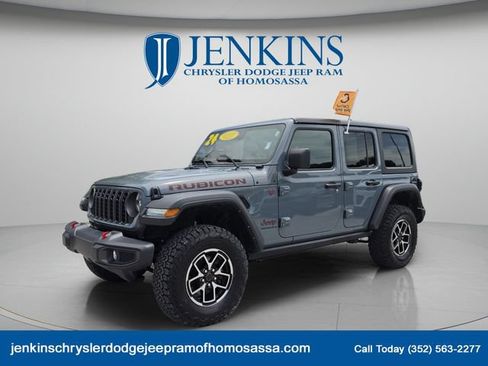 Used 2024 Jeep Wrangler Unlimited Rubicon AWD/4WD image 11