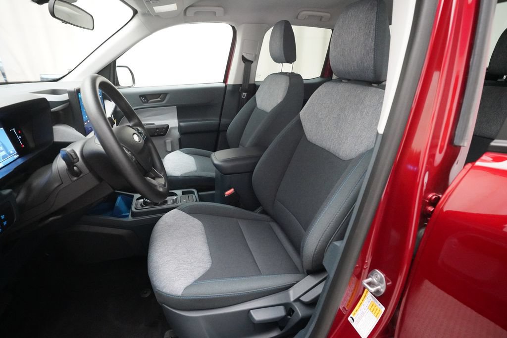 Used 2025 Ford Maverick XLT w/ Equipment Group 301A AWD/4WD image 7