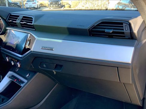 Used 2021 Audi Q3 2.0T Premium w/ Convenience Package image 17