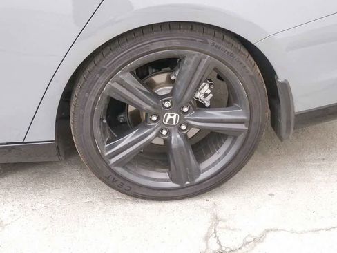 Used 2025 Honda Accord Sport image 6