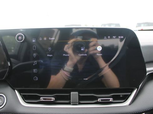 New 2026 Chevrolet Equinox LT w/ Safety and Technology Package FWD image 47