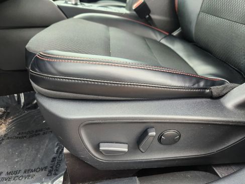 Used 2025 Ford Escape ST-Line Select AWD/4WD image 15
