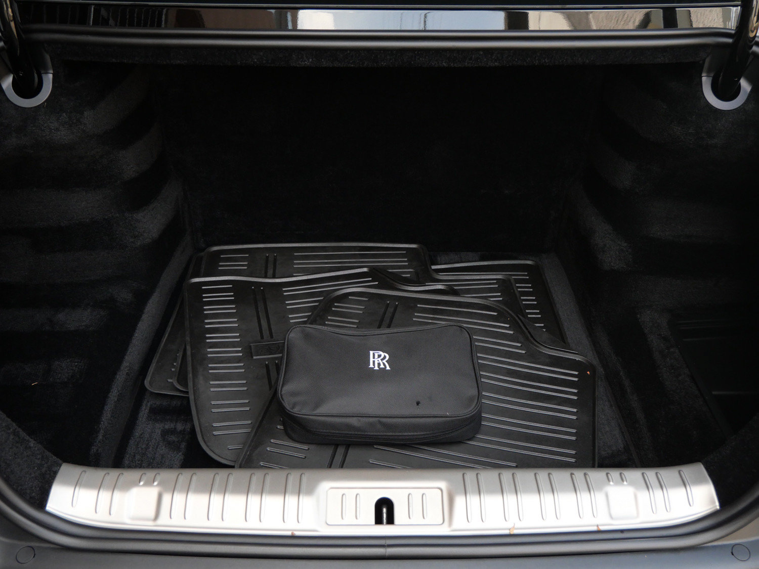 Certified 2019 Rolls-Royce Ghost RWD image 38
