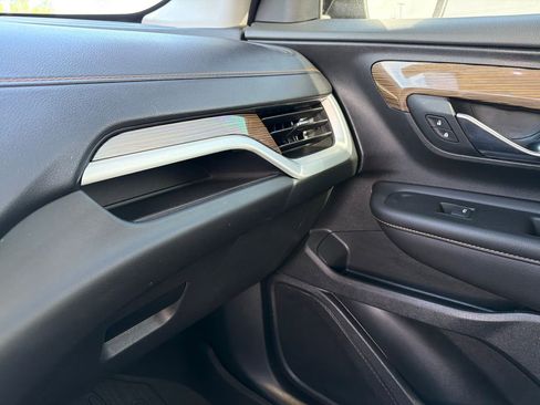 Used 2020 GMC Terrain SLE w/ Driver Convenience Package FWD image 34