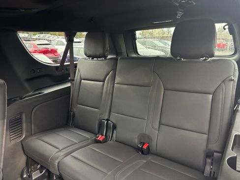 Certified 2025 Chevrolet Suburban LT w/ Comfort Package image 13