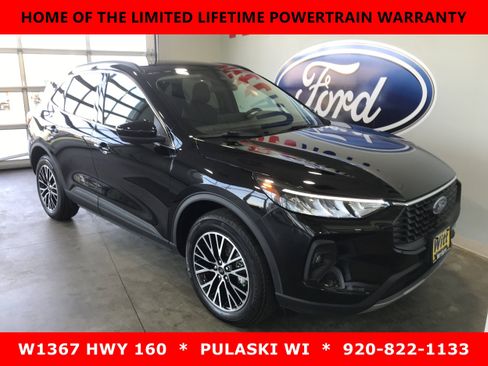 Used 2025 Ford Escape SE FWD image 2