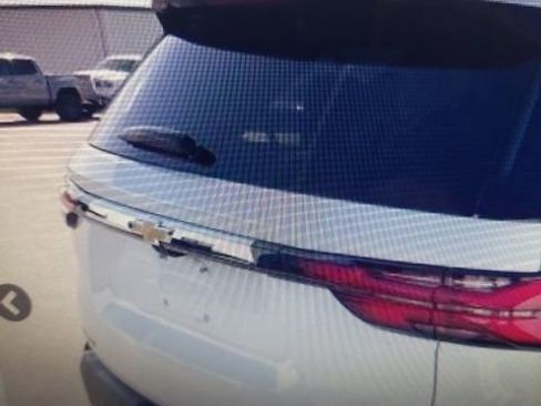 Used 2023 Chevrolet Traverse LT image 9