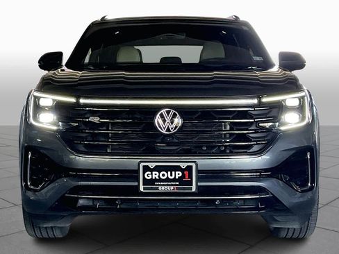 Used 2024 Volkswagen Atlas Cross Sport SEL Premium R-Line image 3