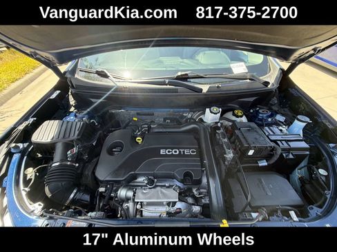 Used 2022 Chevrolet Equinox LS w/ LS Convenience Package FWD image 21