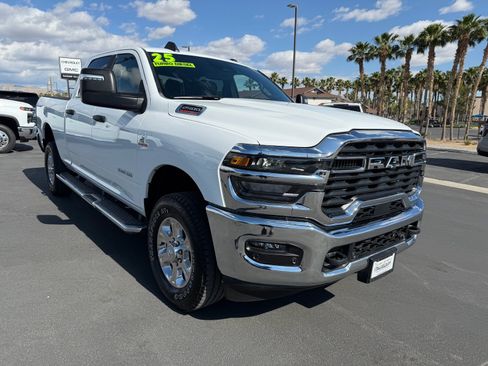 Used 2025 RAM 2500 Big Horn AWD/4WD image 1