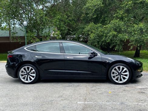 Used 2020 Tesla Model 3 Long Range AWD/4WD image 9