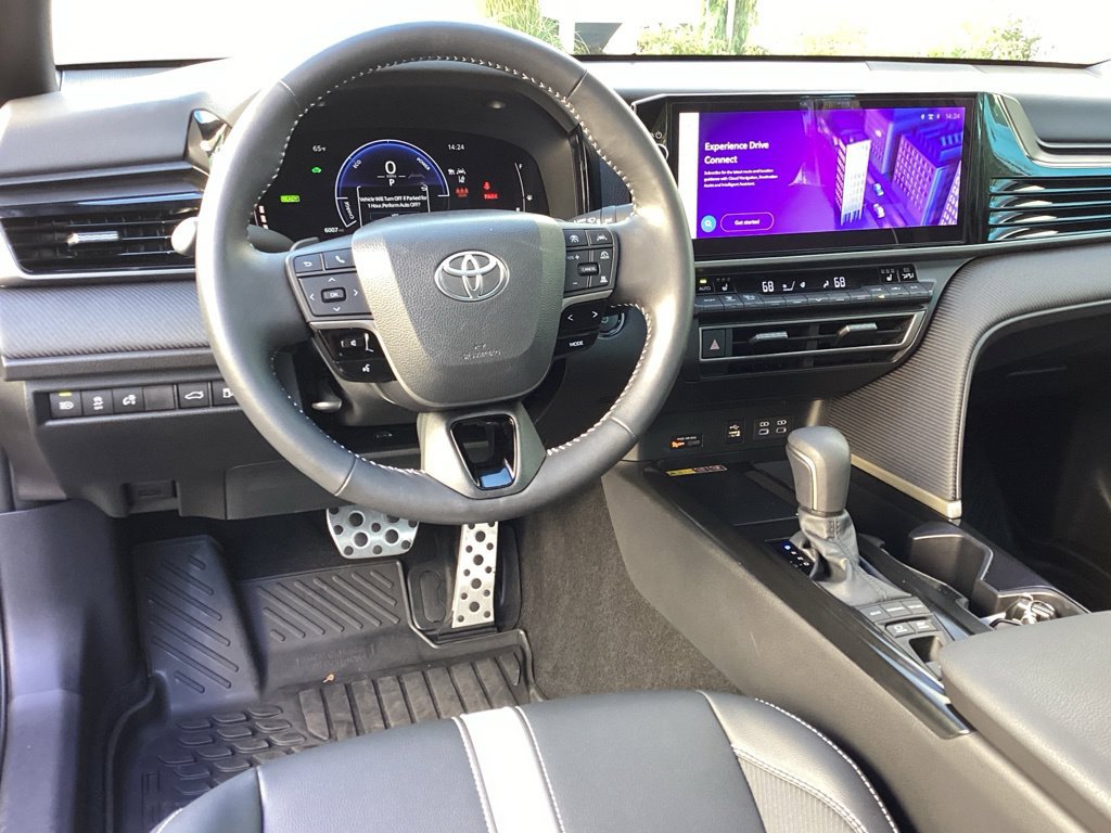 Used 2026 Toyota Camry Hybrid w/ Multimedia Upgrade Package AWD/4WD image 13