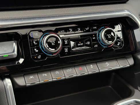 New 2026 GMC Sierra 1500 Denali AWD/4WD image 23
