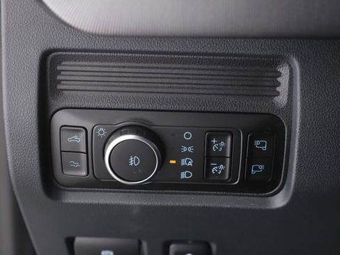 Used 2025 Ford F250 Platinum AWD/4WD image 21