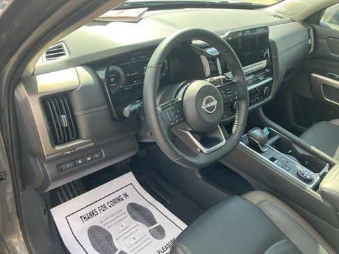 Used 2024 Nissan Pathfinder Platinum w/ Cargo Package image 14