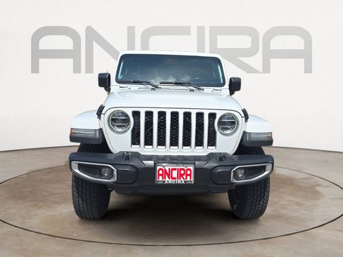 Used 2020 Jeep Gladiator Overland image 5