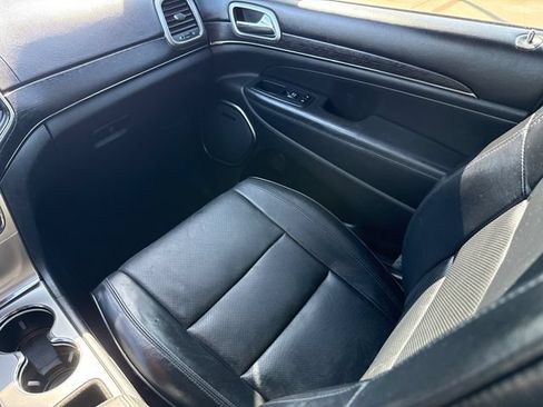 Used 2018 Jeep Grand Cherokee High Altitude RWD image 15
