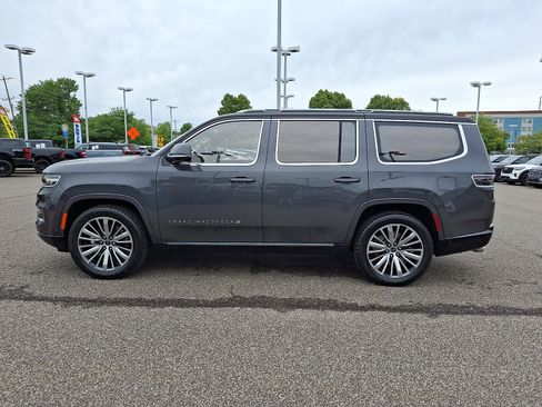 Used 2022 Jeep Grand Wagoneer Series III w/ Flexible Seating Group AWD/4WD image 6