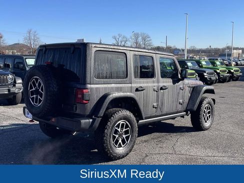 Used 2025 Jeep Wrangler Unlimited Rubicon image 9