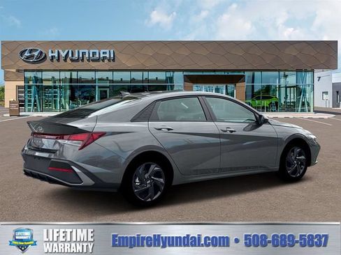 New 2026 Hyundai Elantra Sport FWD image 8