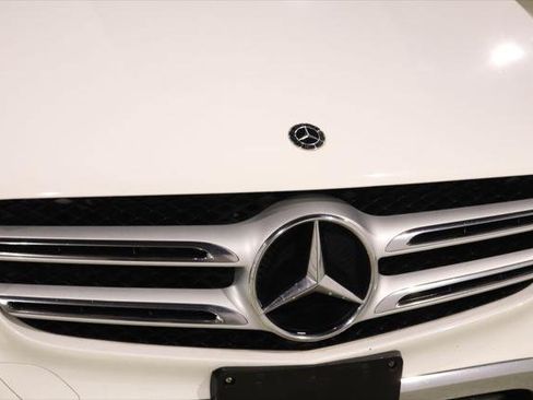 Used 2019 Mercedes-Benz GLC 300 4MATIC image 14