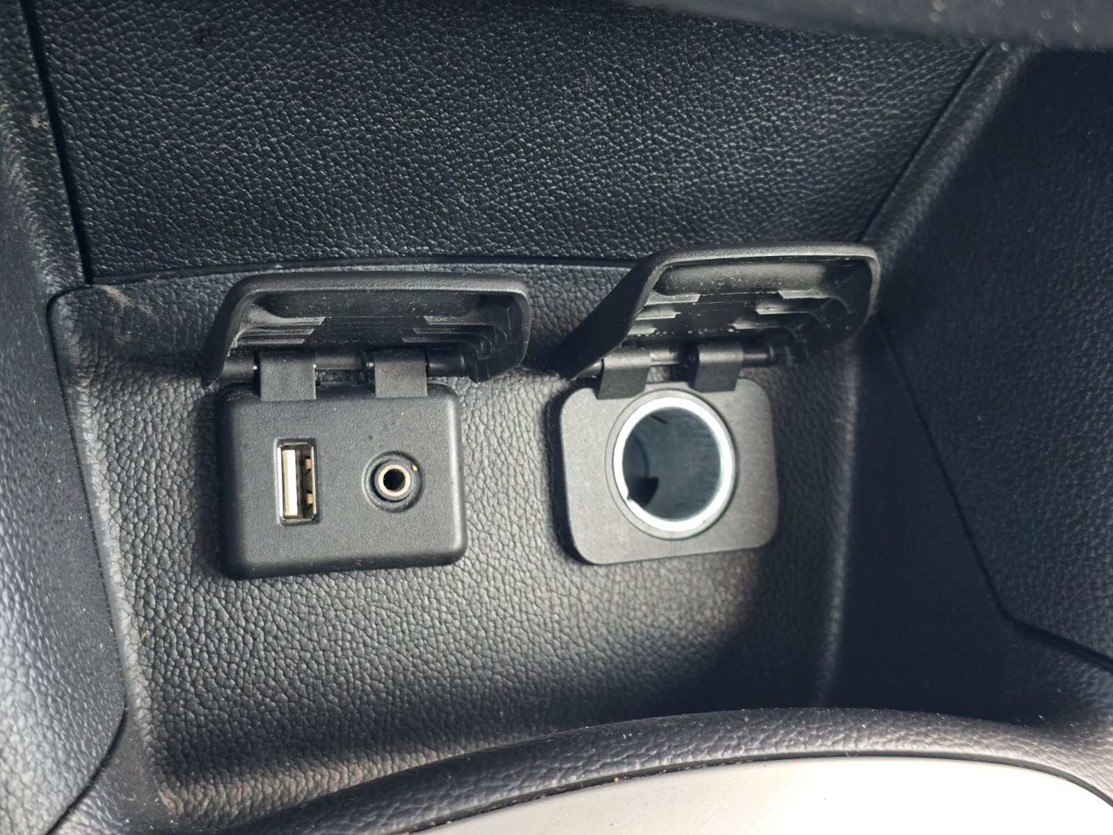 Used 2018 Chevrolet Cruze LS FWD image 22