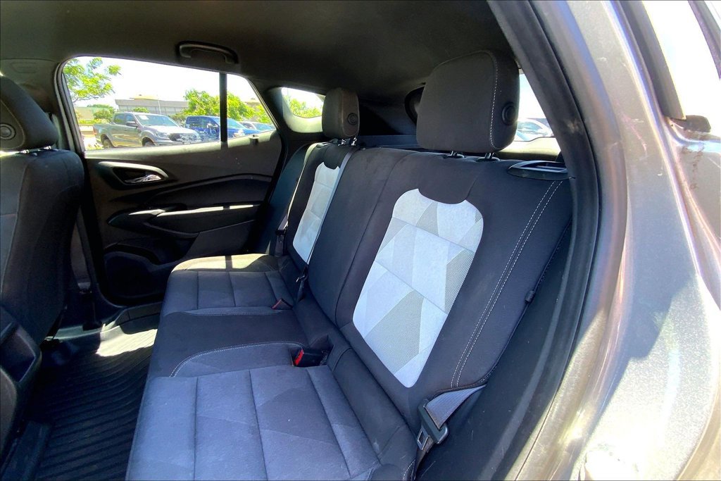 Used 2024 Chevrolet Trax RS FWD image 24