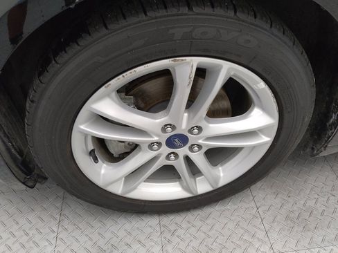Used 2018 Ford Fusion SE FWD image 31