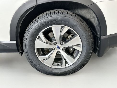 Used 2023 Subaru Ascent Premium w/ Convenience Package AWD/4WD image 11