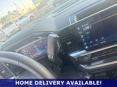 Used 2025 Chevrolet Silverado 1500 LT image 12