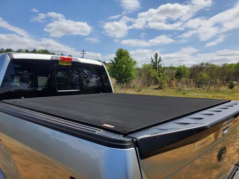 Used 2018 Ford F150 Lariat image 7