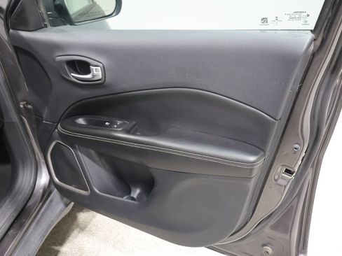 Used 2021 Jeep Compass Latitude AWD/4WD image 24