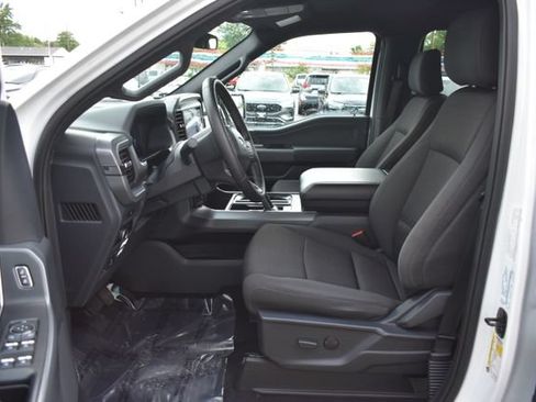Used 2025 Ford F150 XLT w/ Equipment Group 301A Standard AWD/4WD image 14