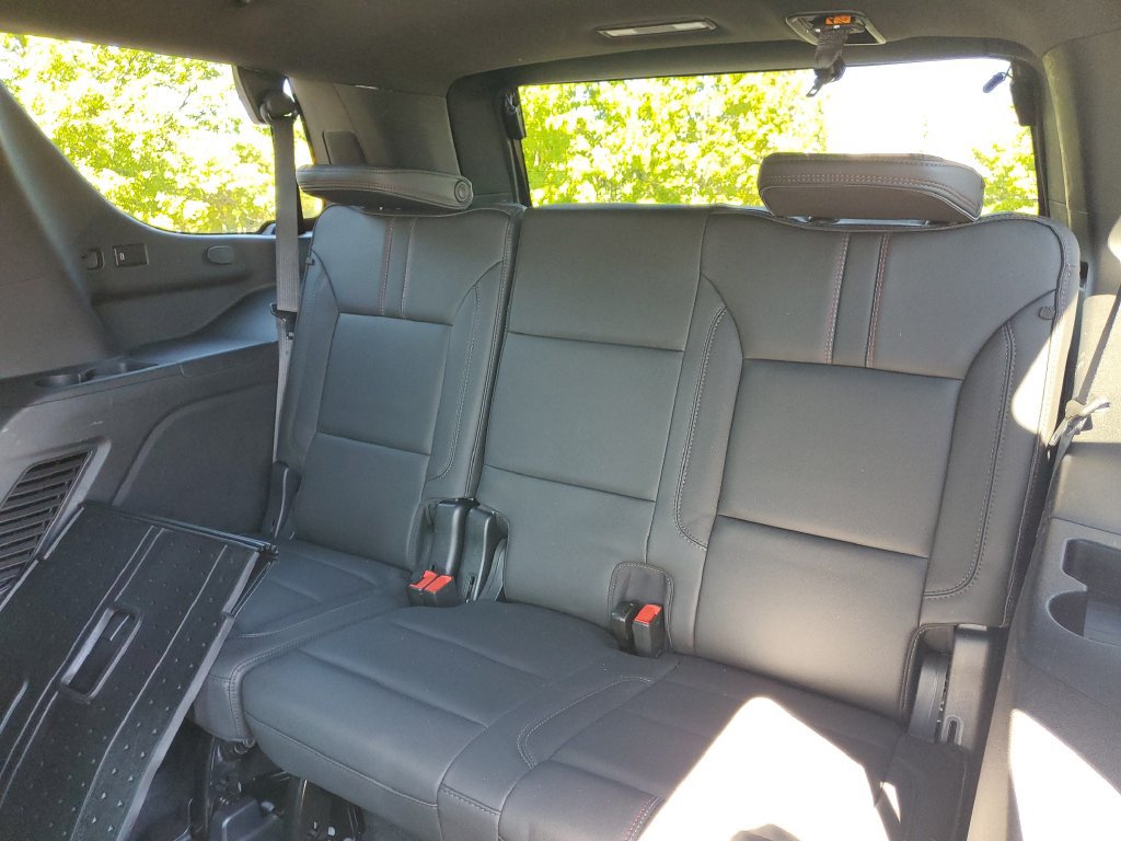 Used 2023 Chevrolet Tahoe RST w/ Luxury Package AWD/4WD image 30