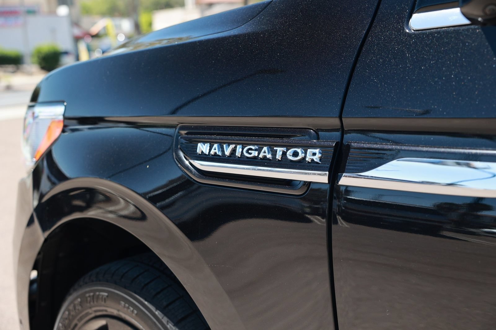 Used 2024 Lincoln Navigator L Reserve AWD/4WD image 17