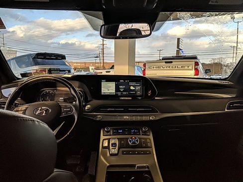 Used 2020 Hyundai Palisade Limited image 13